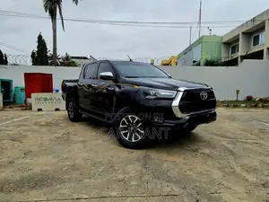 Toyota Hilux 2024 Black