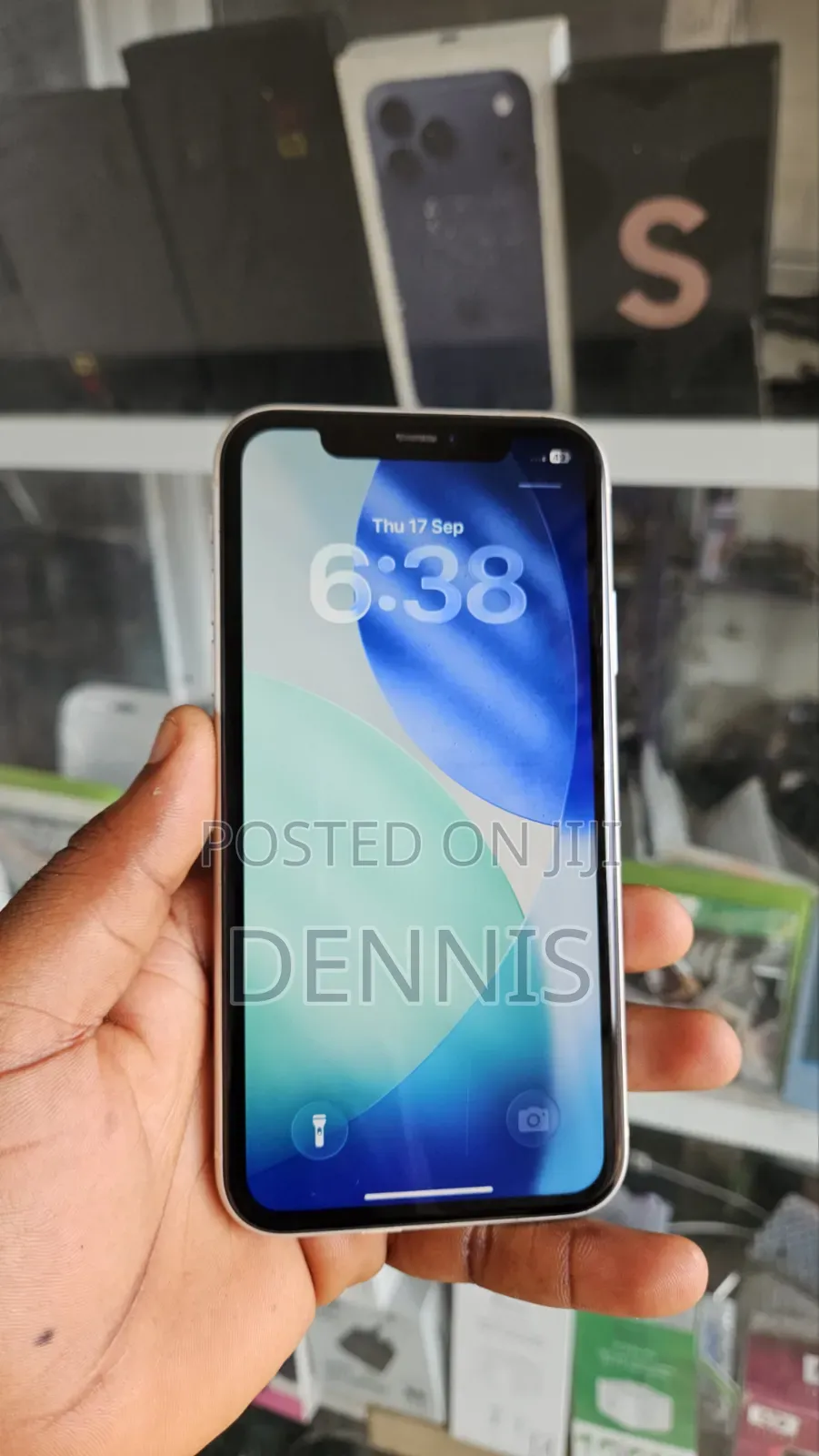 New Apple iPhone 11 128 GB White