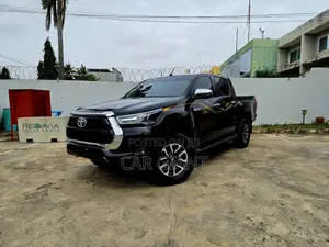 Toyota Hilux 2024 Black