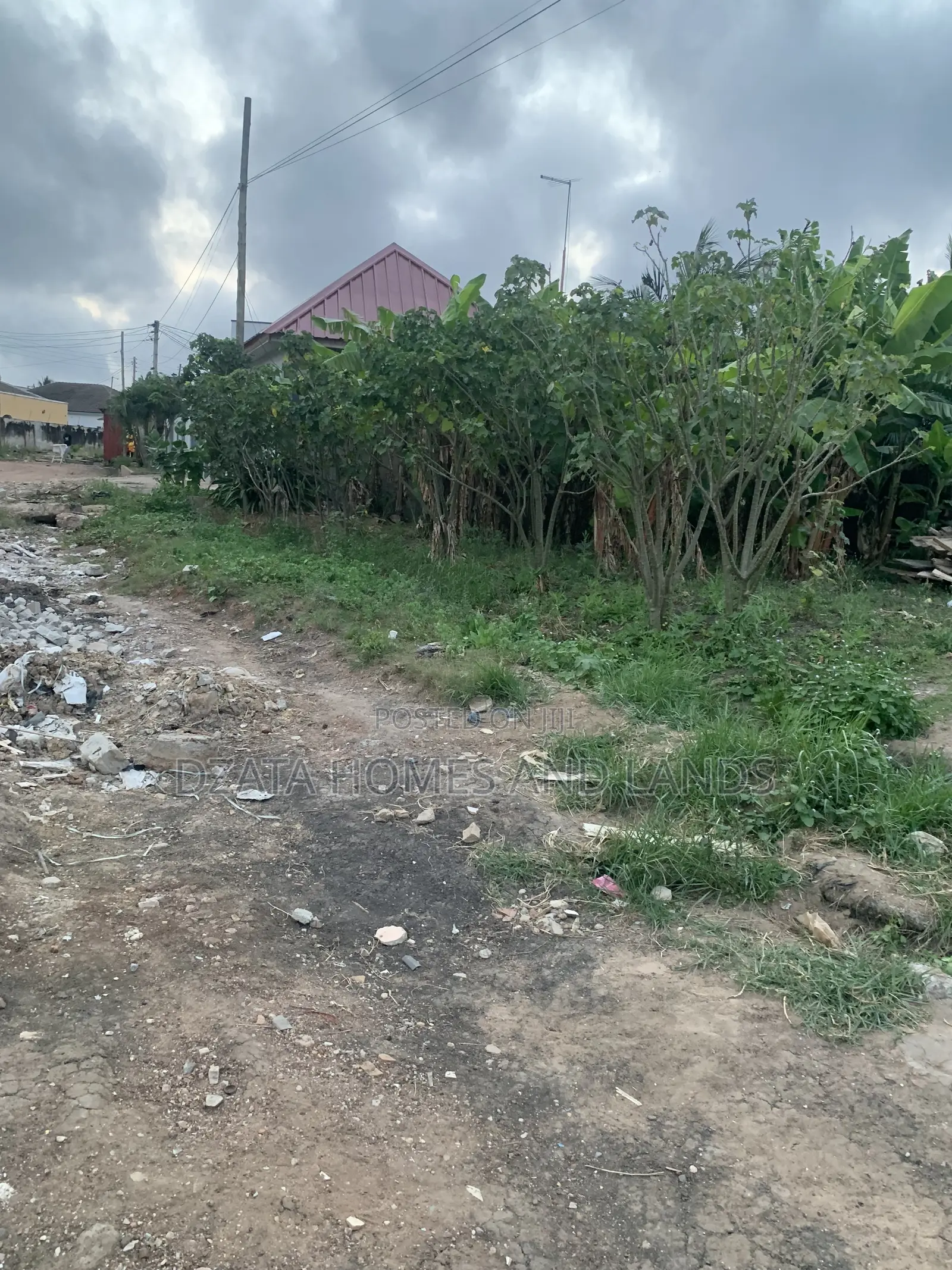 Half Plot for Sale , Size 60/80