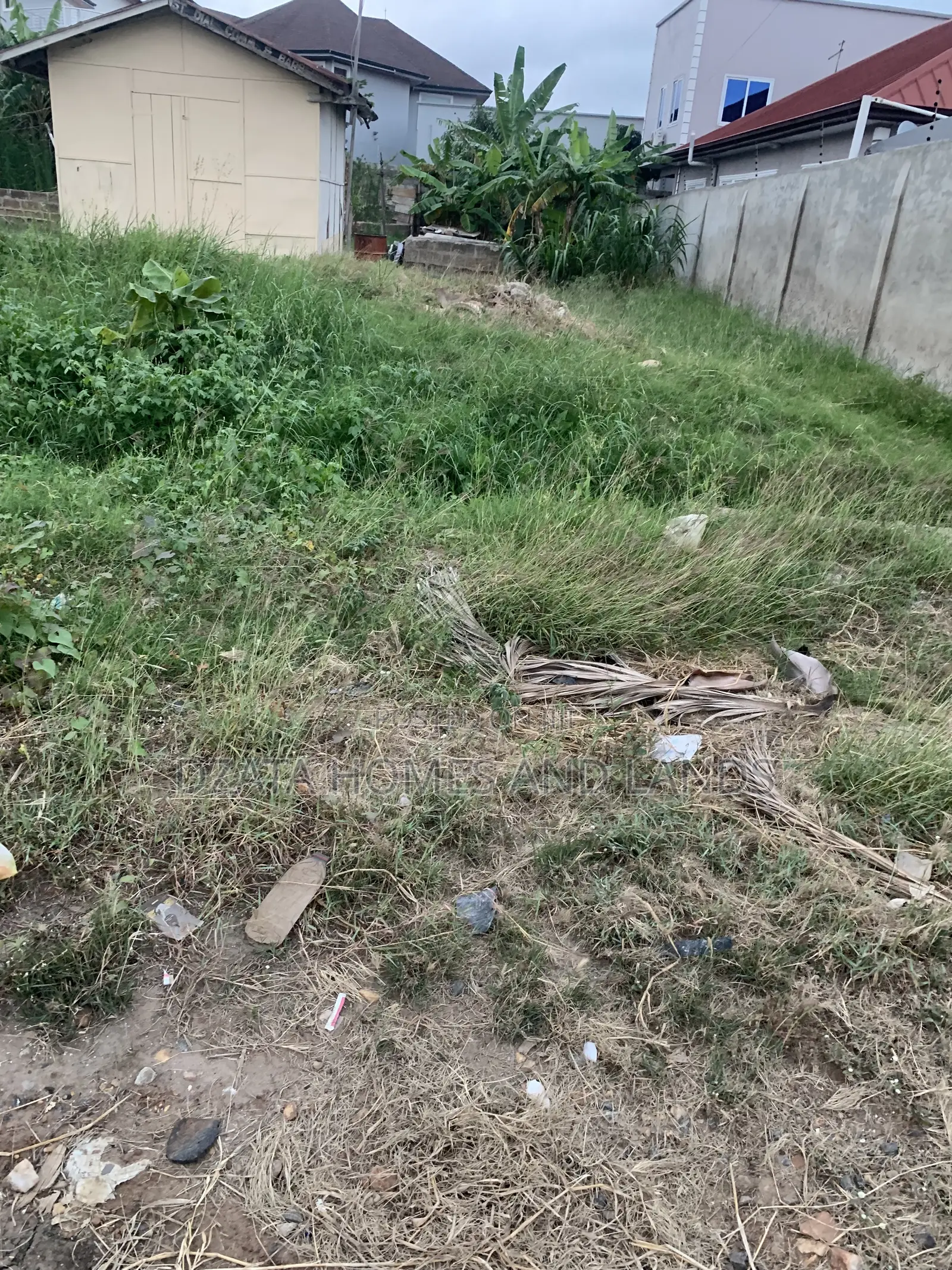 Half Plot for Sale , Size 60/80