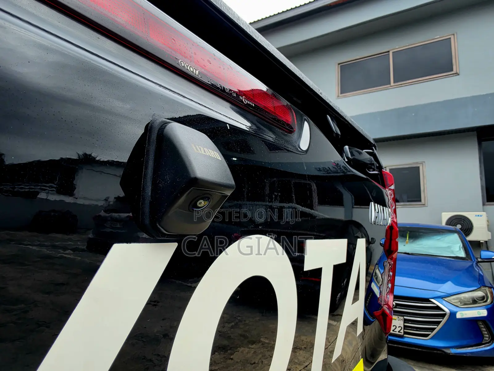 Toyota Hilux 2024 Black