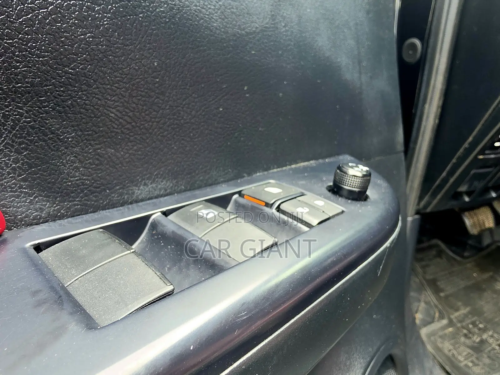 Toyota Hilux 2024 Black