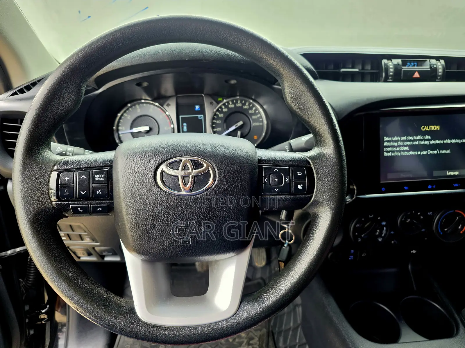 Toyota Hilux 2024 Black