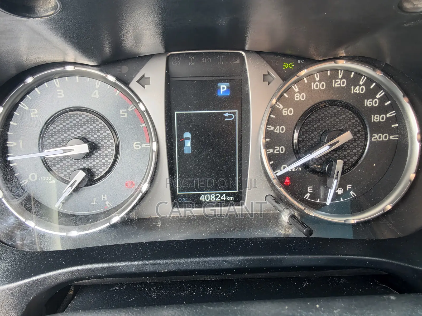 Toyota Hilux 2024 Black