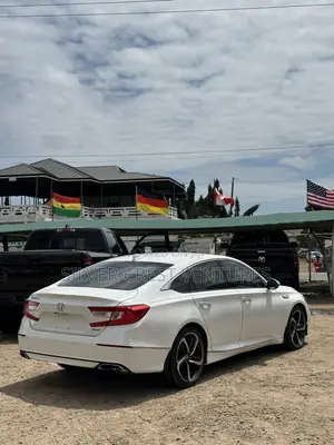 Honda Accord Touring 2018 White