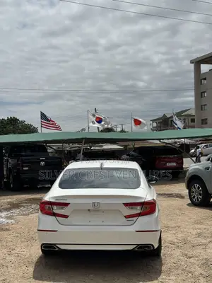 Honda Accord Touring 2018 White