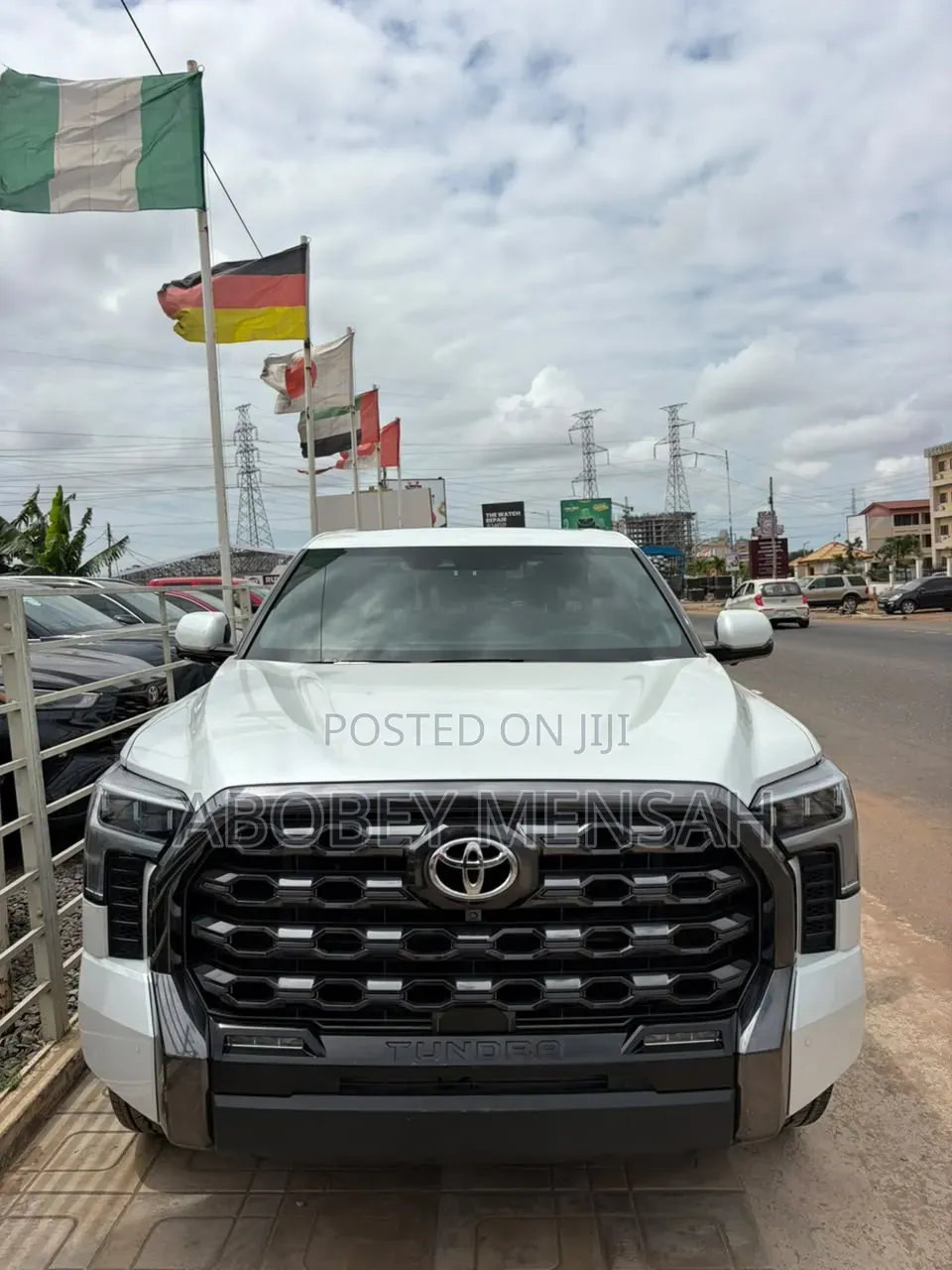 Toyota Tundra Platinum CrewMax 6.5' Bed 2023 White