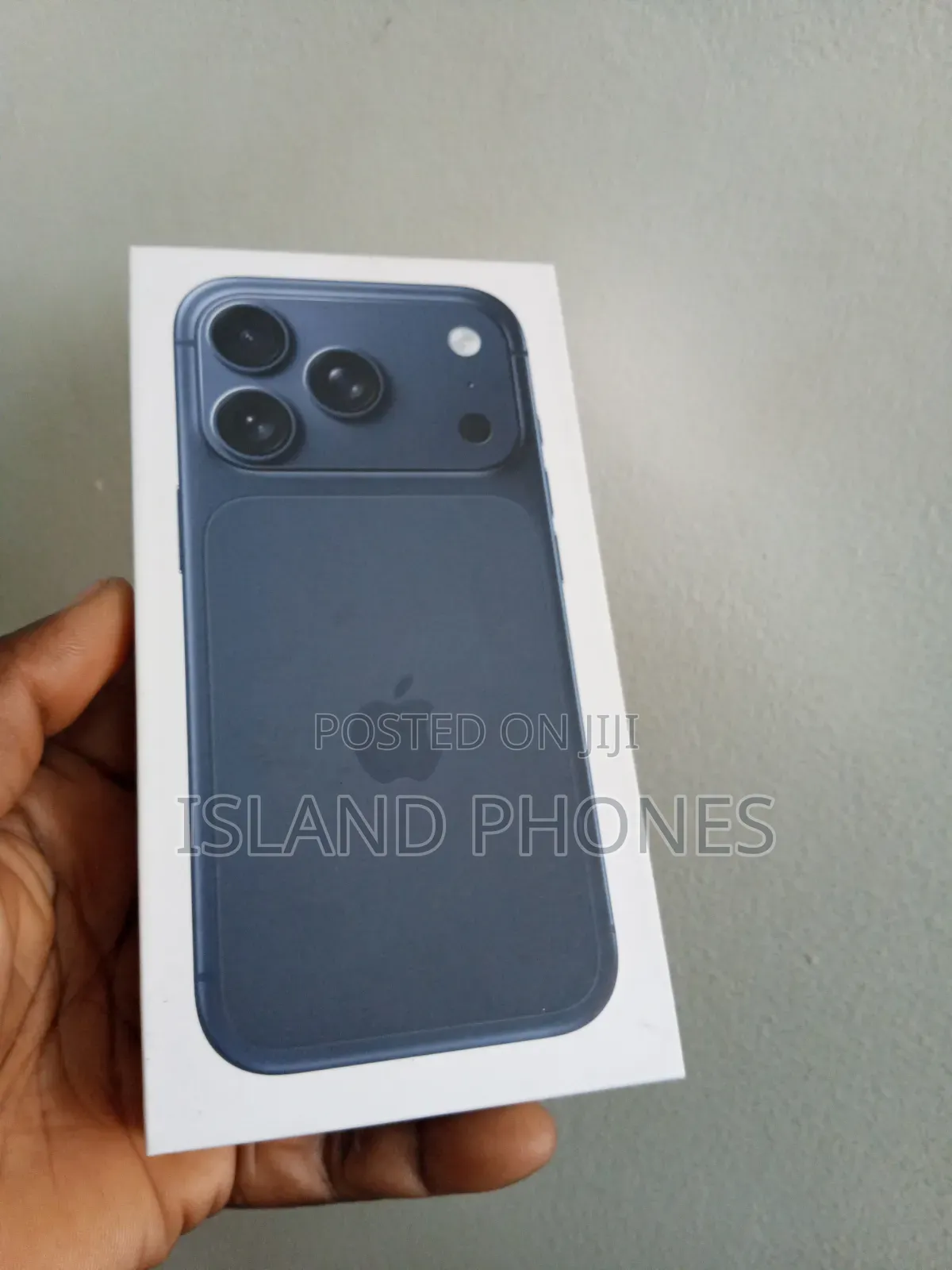New Apple iPhone XR 128 GB Blue