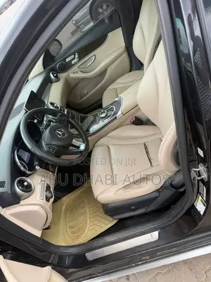 Mercedes-Benz C300 2018 Black