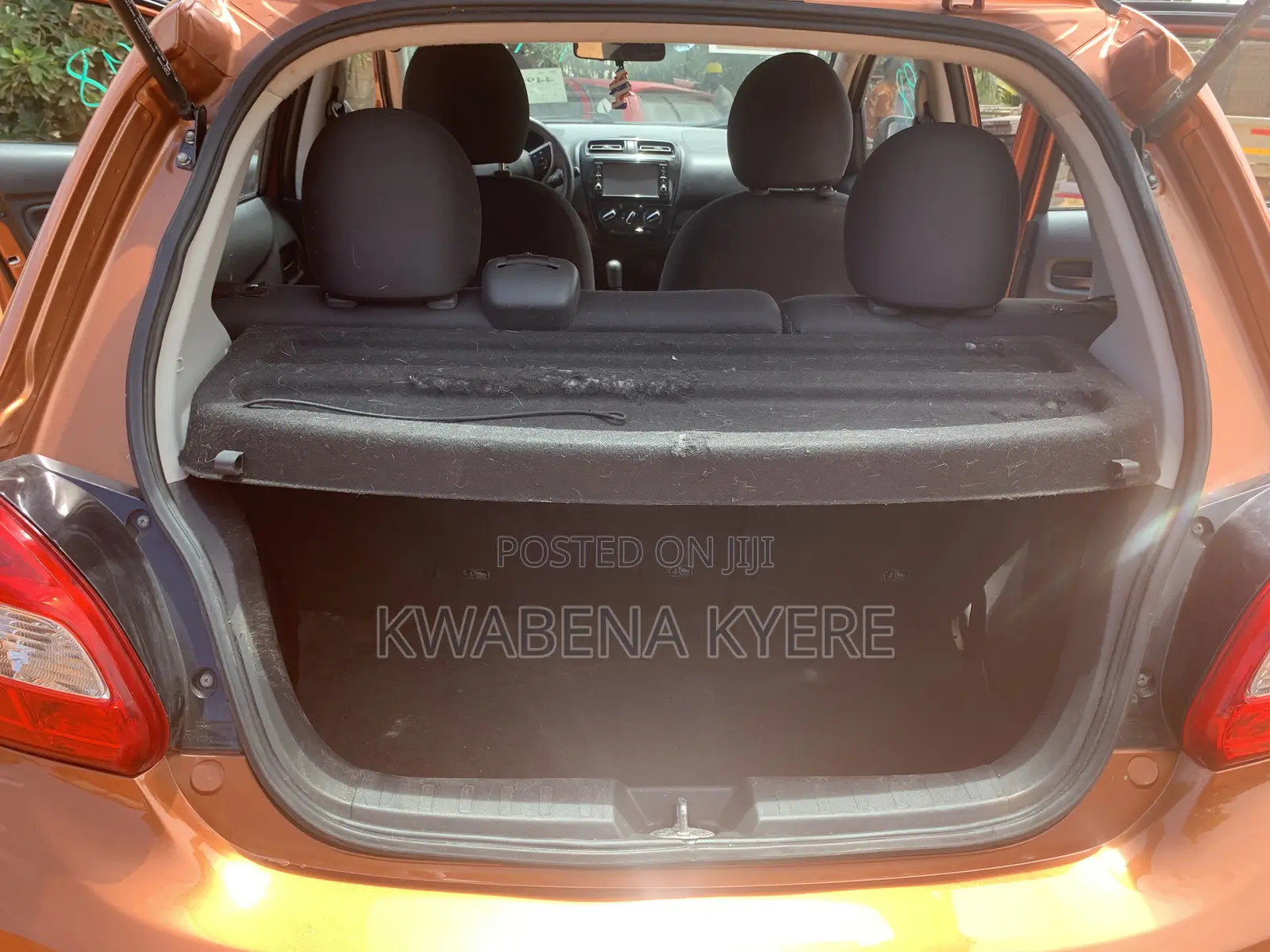 Mitsubishi Mirage ES 2018 Orange