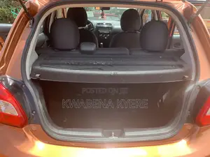 Mitsubishi Mirage ES 2018 Orange