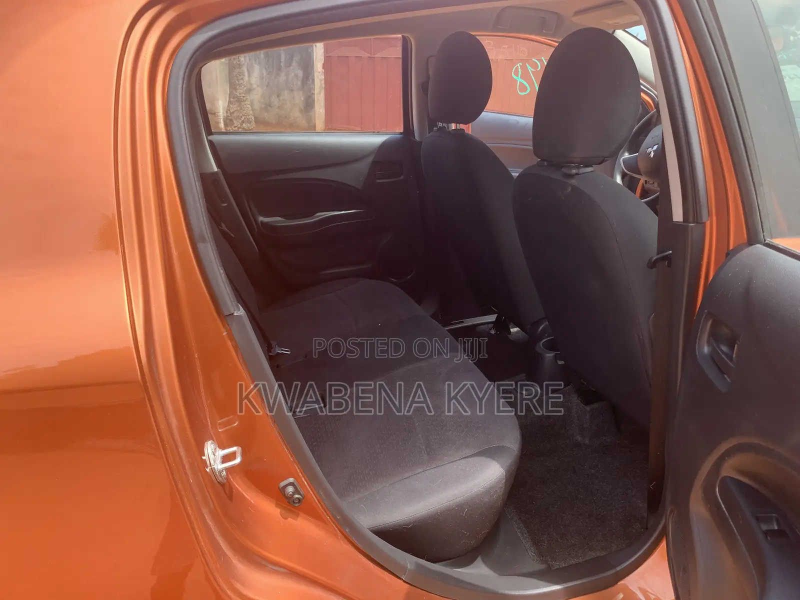 Mitsubishi Mirage ES 2018 Orange