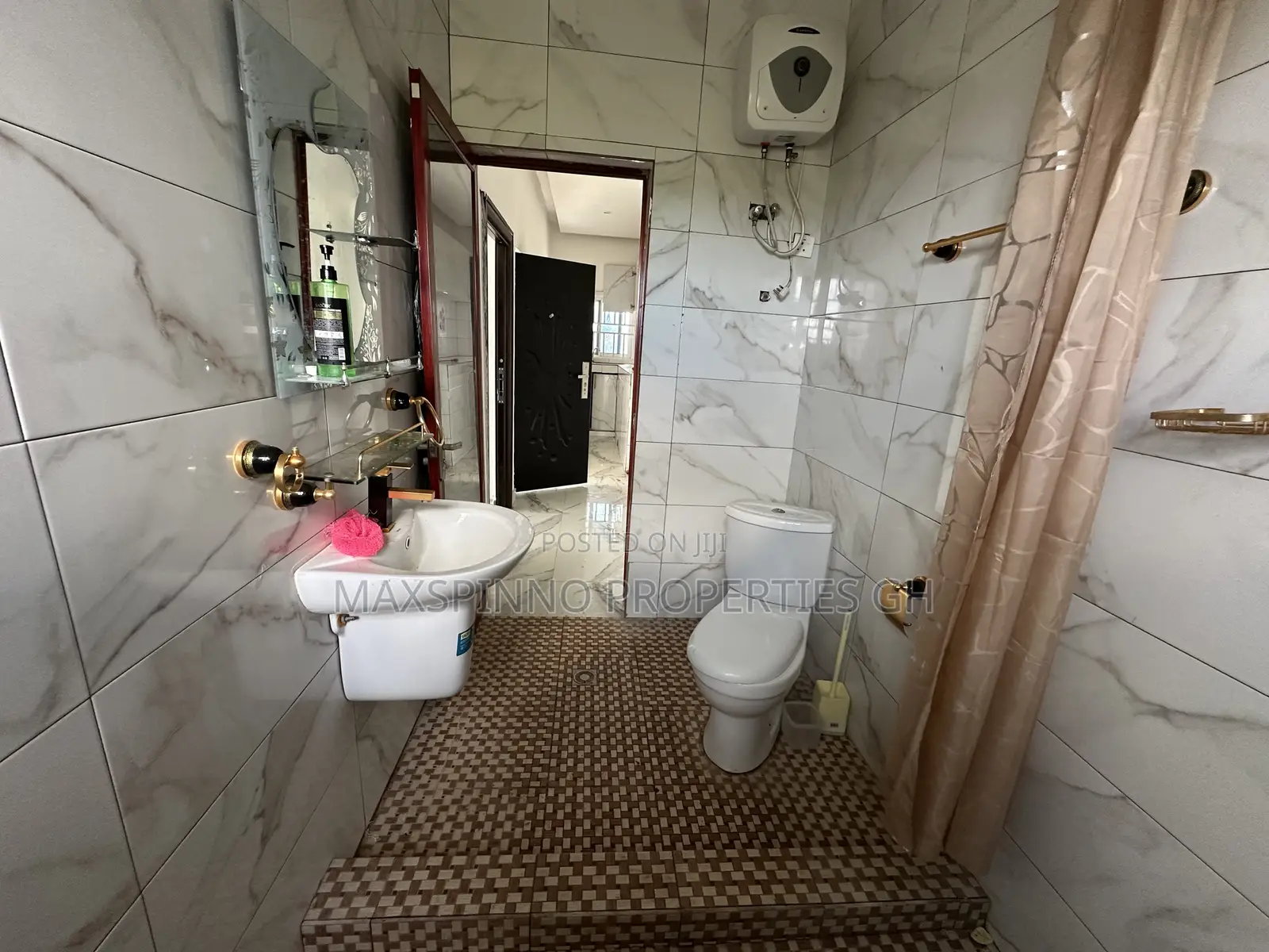 1bdrm Apartment in Maxspinno Properties, School Junction for rent