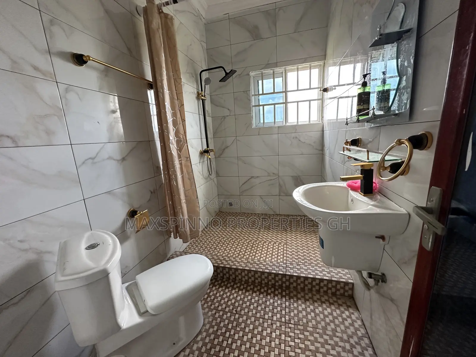 1bdrm Apartment in Maxspinno Properties, School Junction for rent