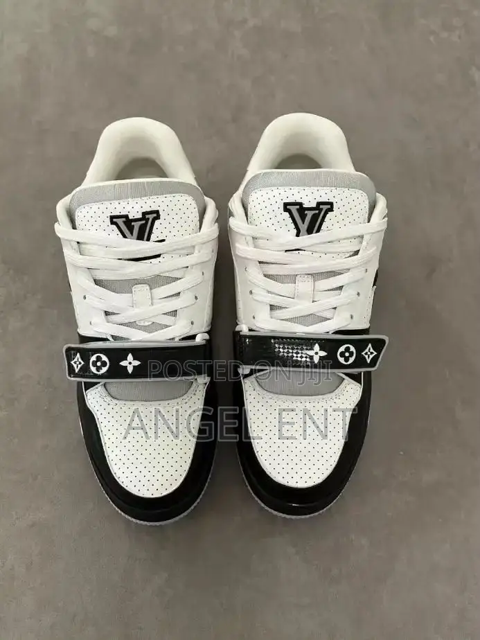 Louis Vuitton LV Trainer Sneakers Available (Location: Adum Kumasi)