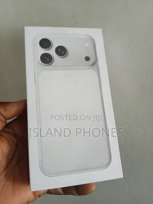 New Apple iPhone XR 128 GB Silver