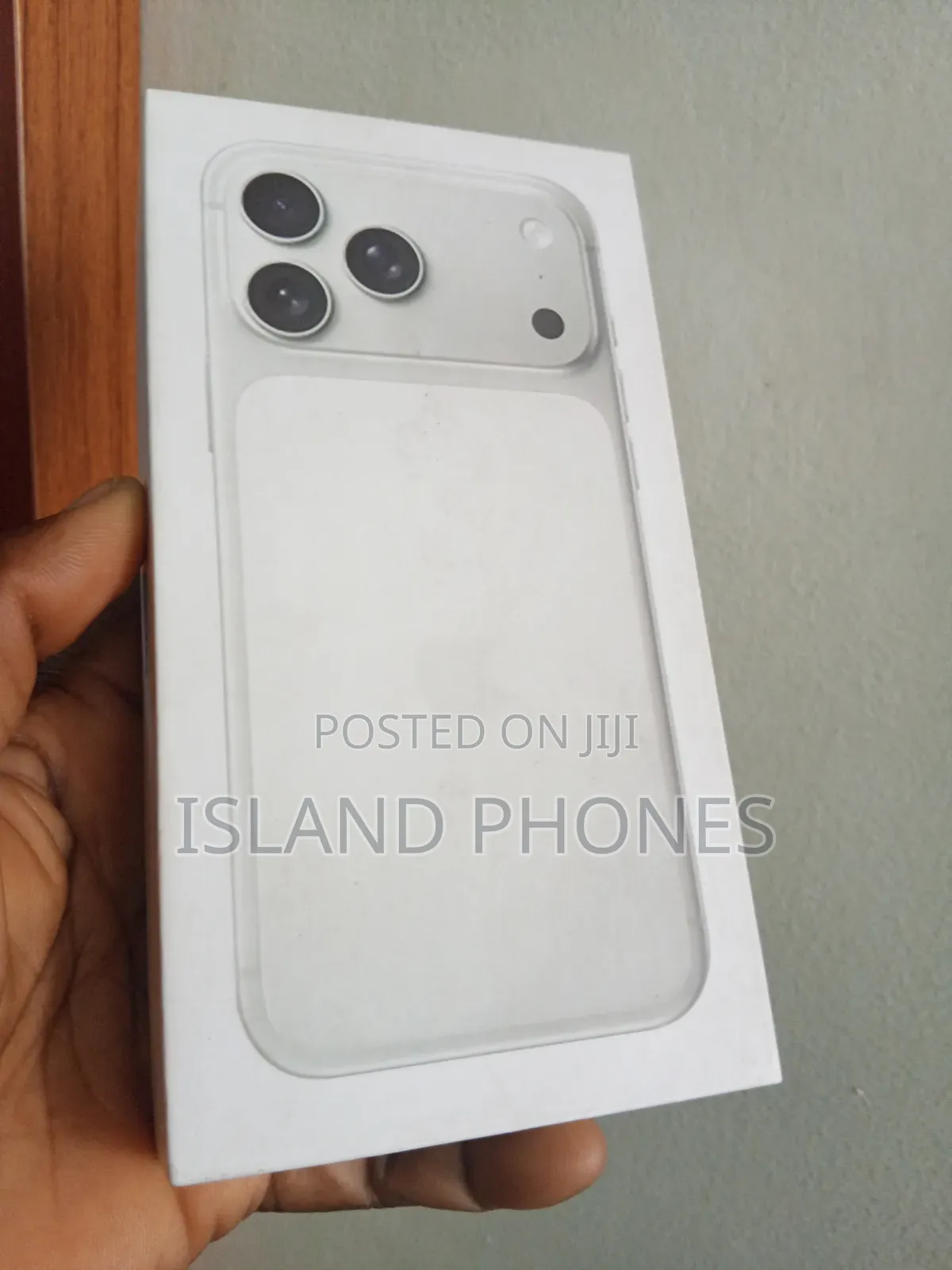 New Apple iPhone XR 128 GB Silver