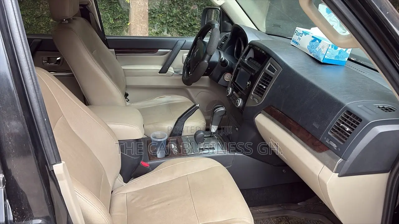 Mitsubishi Pajero V80 3.8 V6 GLS 2017 Black