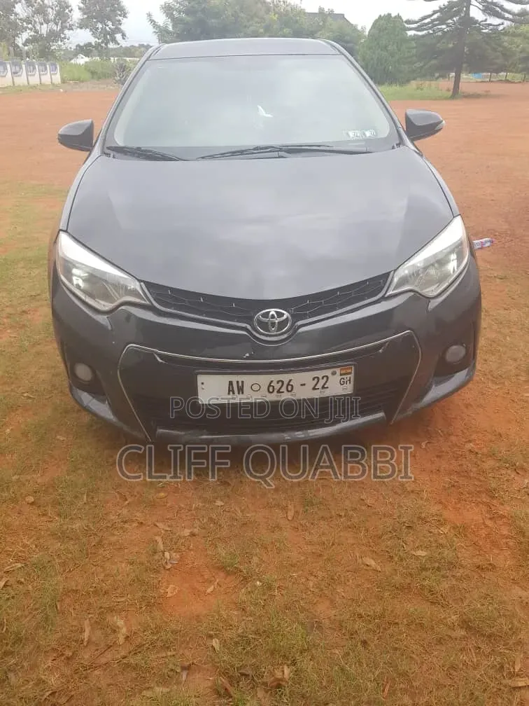 Toyota Corolla 2016 Black