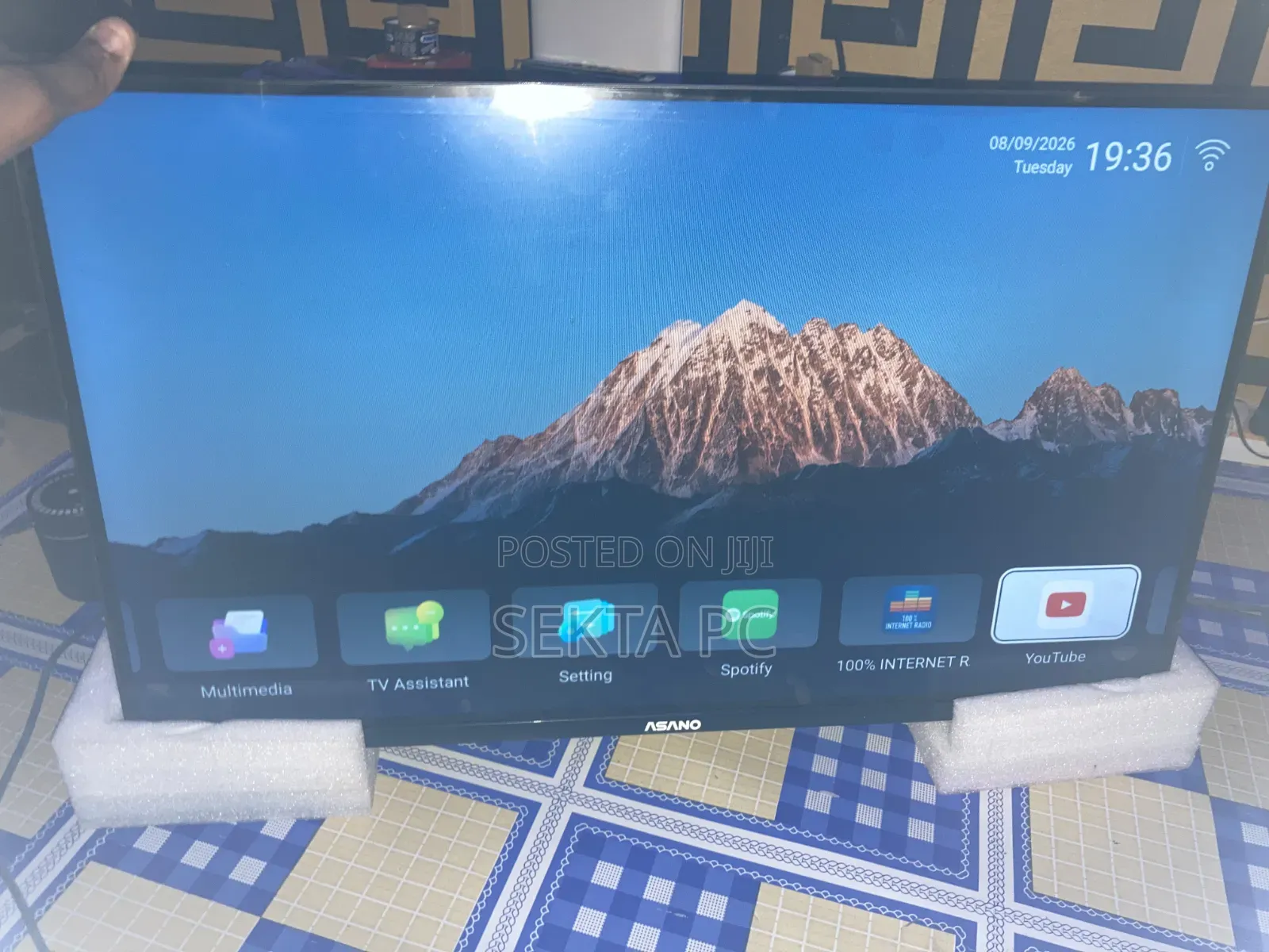 Asano 32" Full HD Smart Android TV