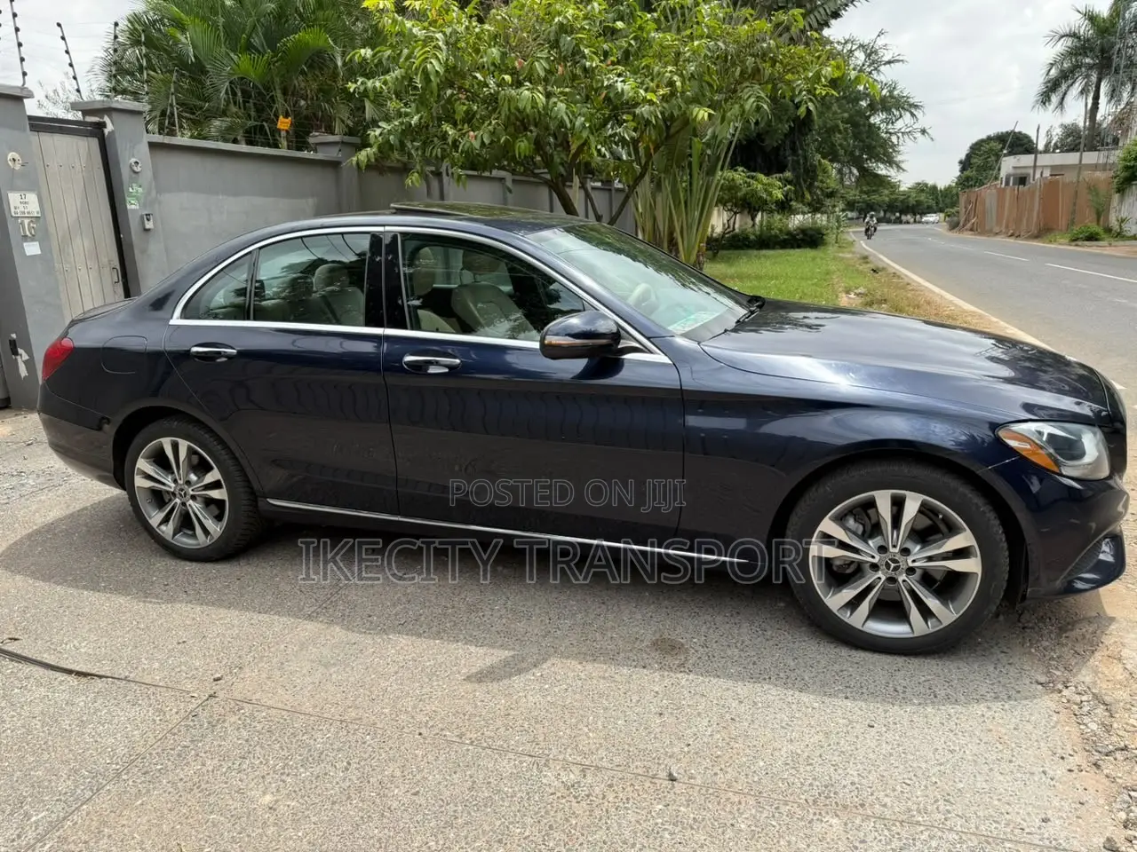 Mercedes-Benz C300 Base 4Matic Coupe AWD (2.0L 4cyl 7A) 2017 Blue