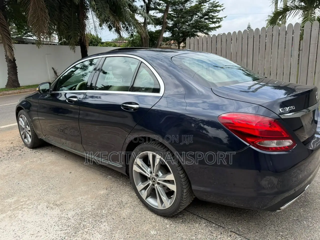 Mercedes-Benz C300 Base 4Matic Coupe AWD (2.0L 4cyl 7A) 2017 Blue