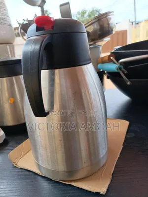 Steel Vacuum-Insulated Thermal Carafe.