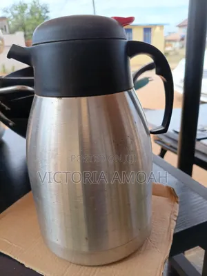 Steel Vacuum-Insulated Thermal Carafe.