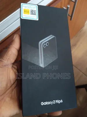 New Samsung Galaxy Z Flip6 256 GB Black
