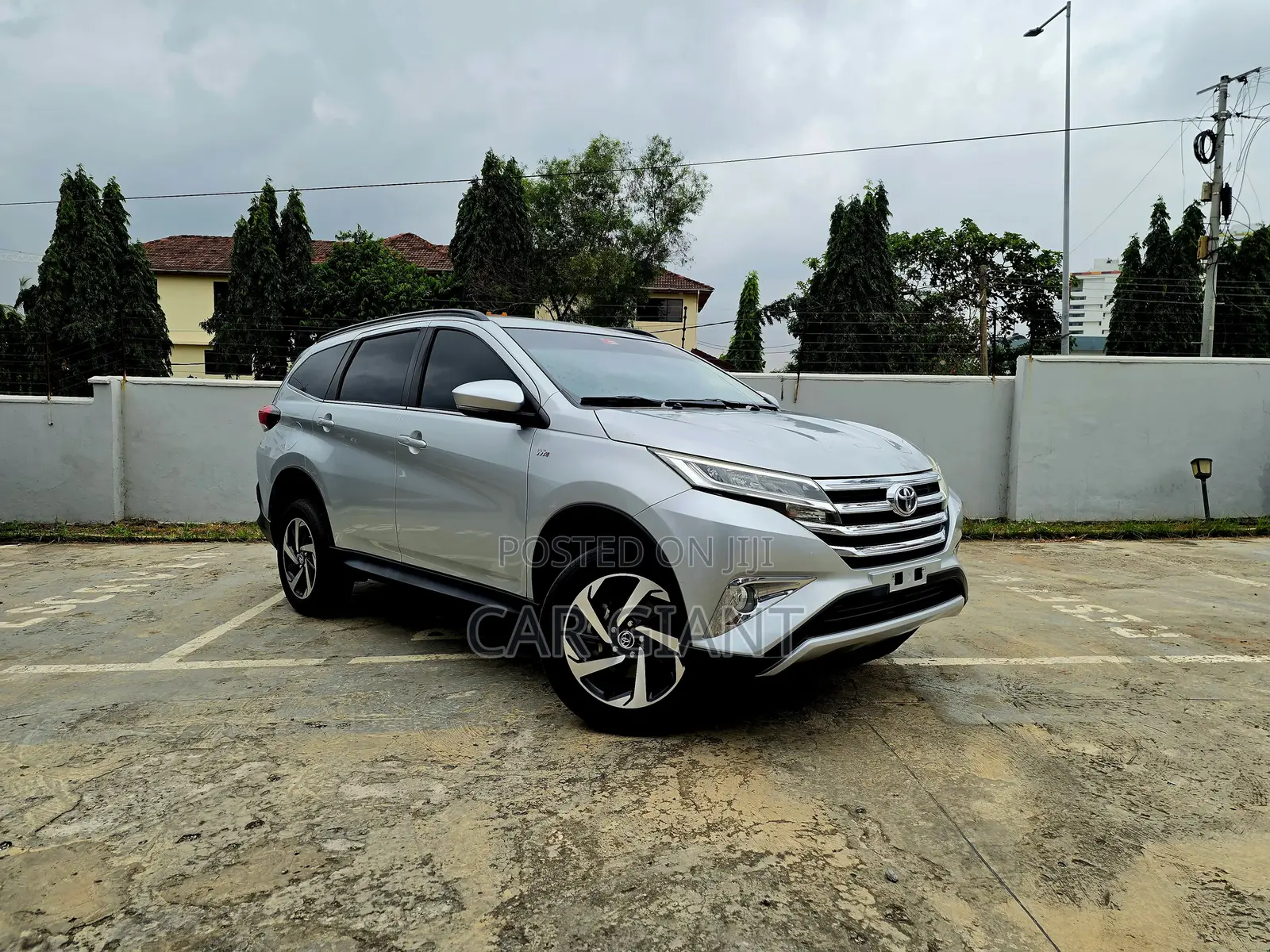 Toyota Rush 2020 Silver