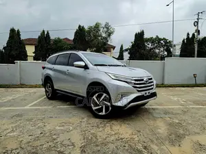 Toyota Rush 2020 Silver