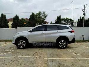 Toyota Rush 2020 Silver