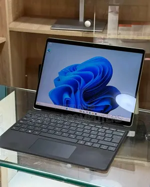 New Laptop Microsoft Surface Pro 9 16GB Intel Core i7 SSD 1T