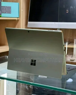 New Laptop Microsoft Surface Pro 9 16GB Intel Core i7 SSD 1T