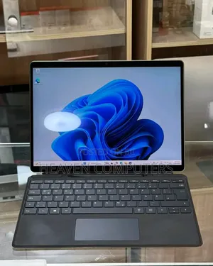 New Laptop Microsoft Surface Pro 9 16GB Intel Core i7 SSD 1T