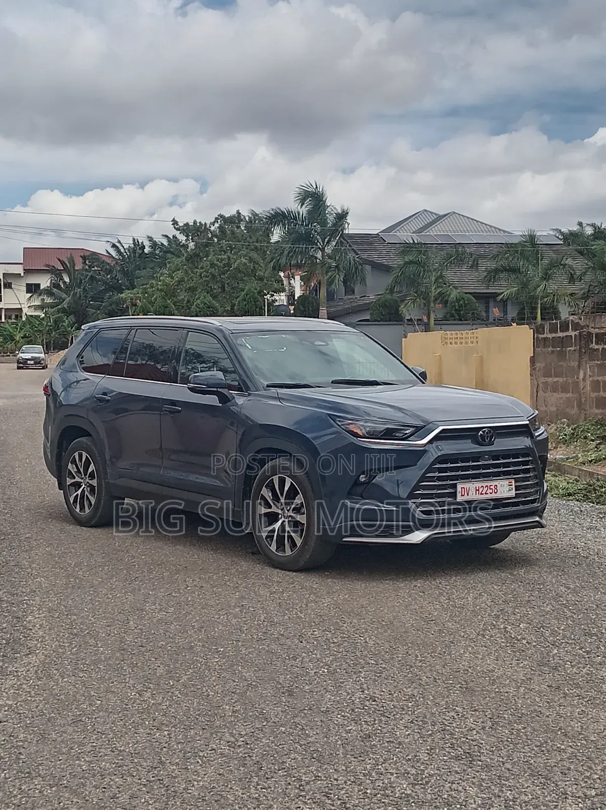 Toyota Highlander Limited AWD 2024 Gray