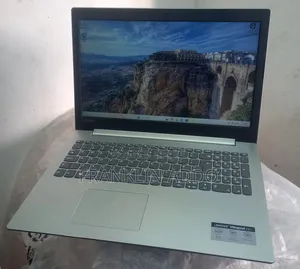 Laptop Lenovo Legion Y530 4GB Intel Core i5 SSD 140GB