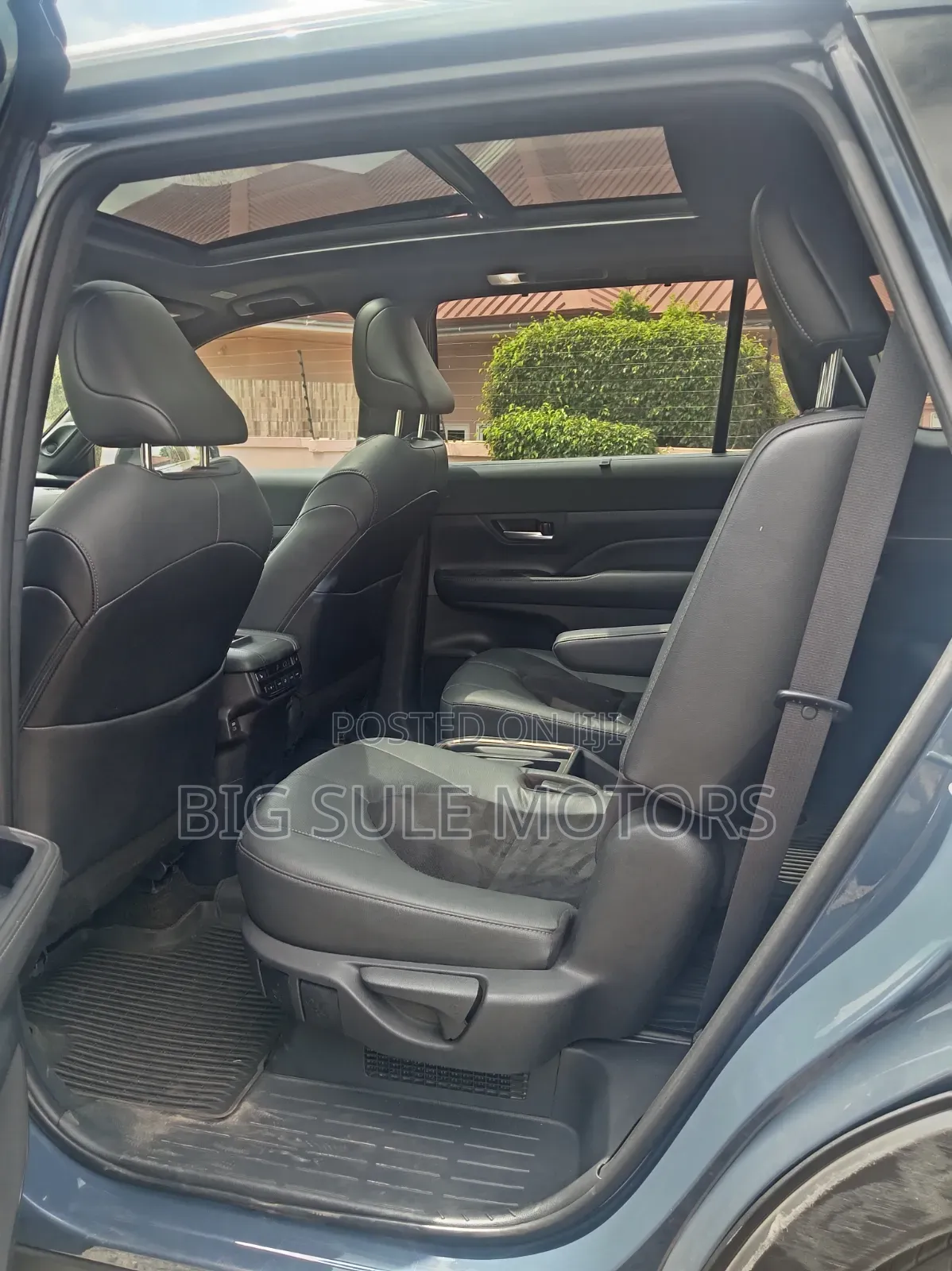 Toyota Highlander Limited AWD 2024 Gray