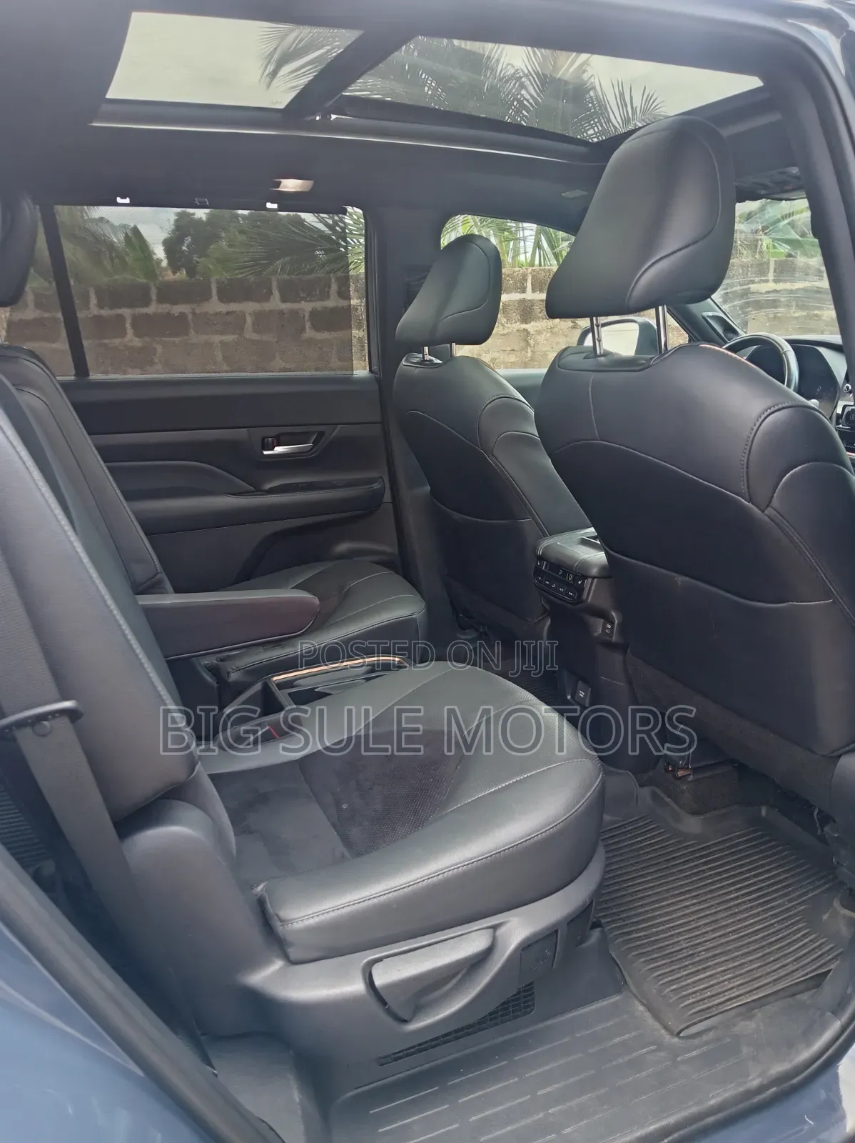 Toyota Highlander Limited AWD 2024 Gray
