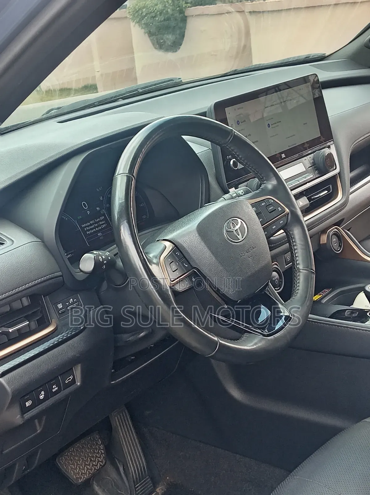 Toyota Highlander Limited AWD 2024 Gray