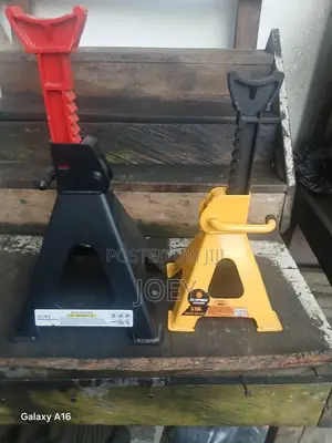 Jack Stand Both Big and Small Available