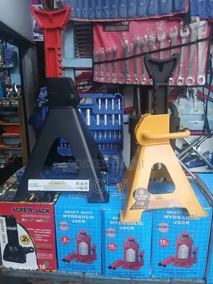 Jack Stand Both Big and Small Available