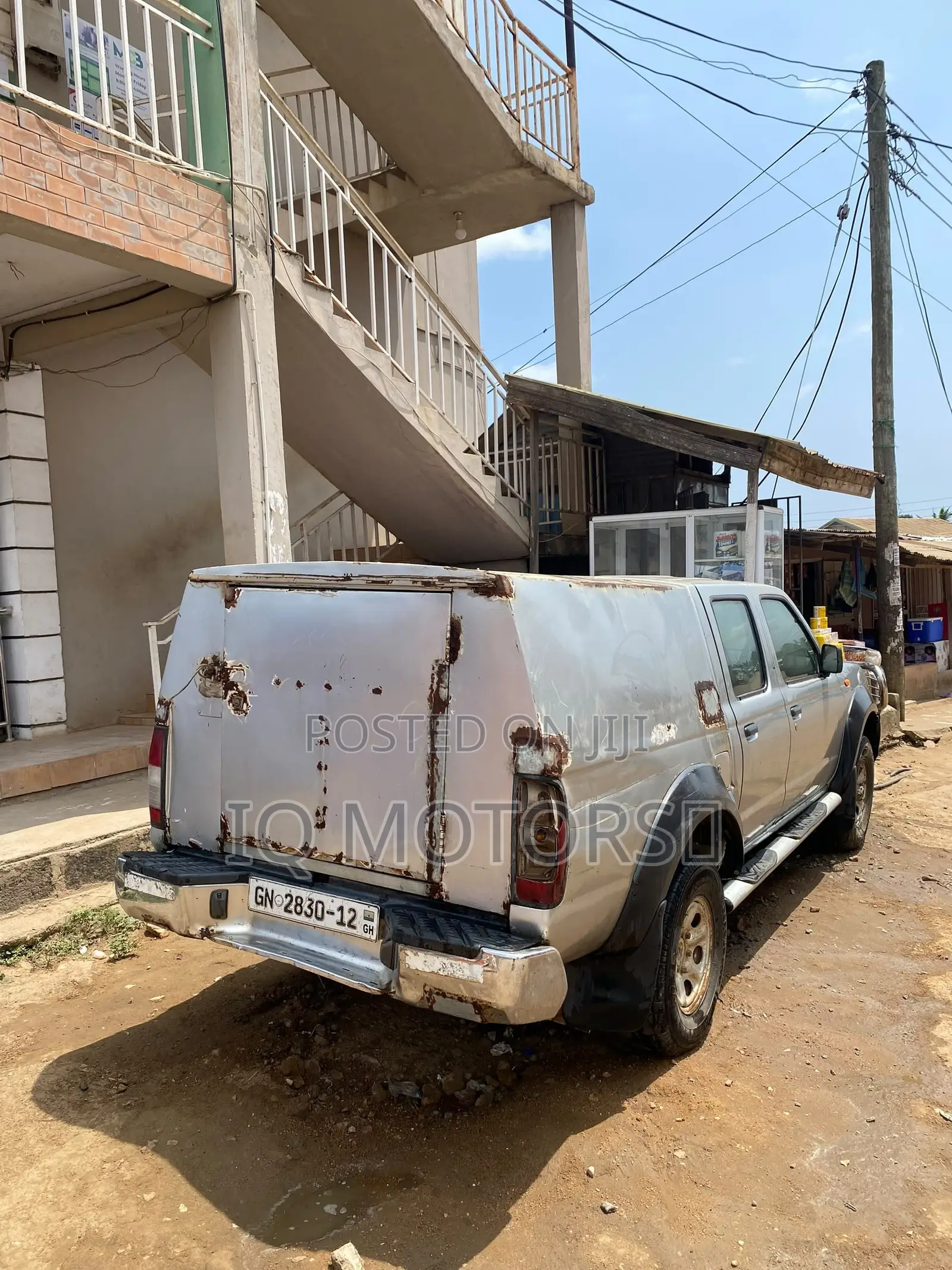 Nissan Hardbody 2012 Gray