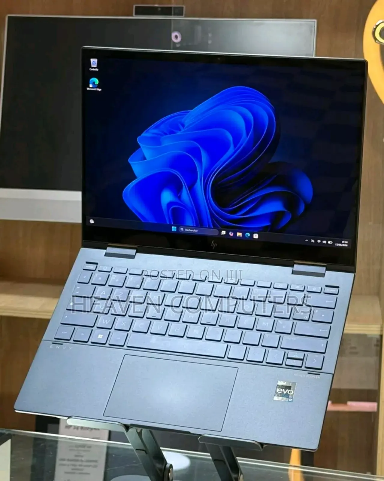 New Laptop HP Envy x360 13z 16GB Intel Core i7 SSD 512GB