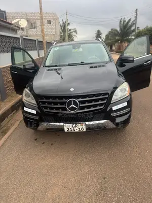 Mercedes-Benz C350 C350e Hybrid RWD 2015 Black