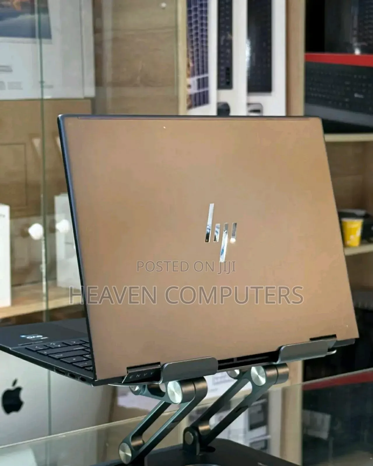 New Laptop HP Envy x360 13z 16GB Intel Core i7 SSD 512GB