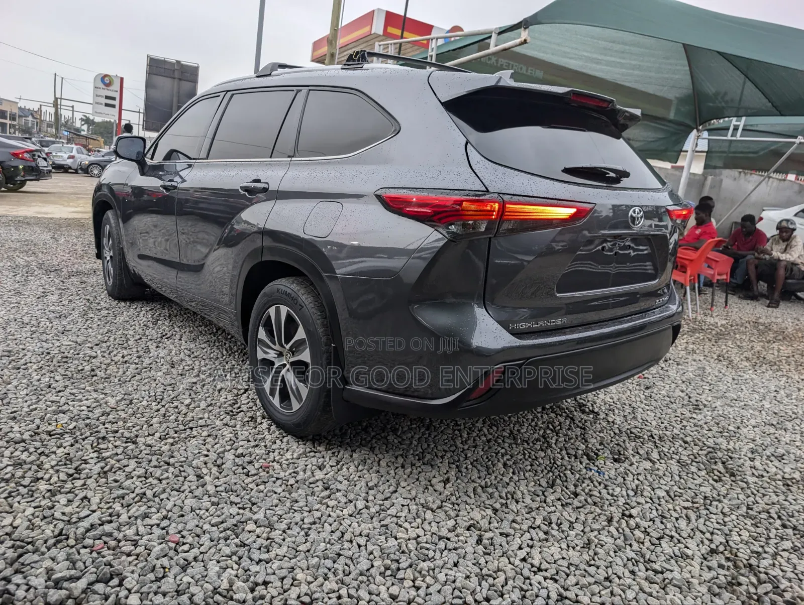 Toyota Highlander XLE 2022 Gray