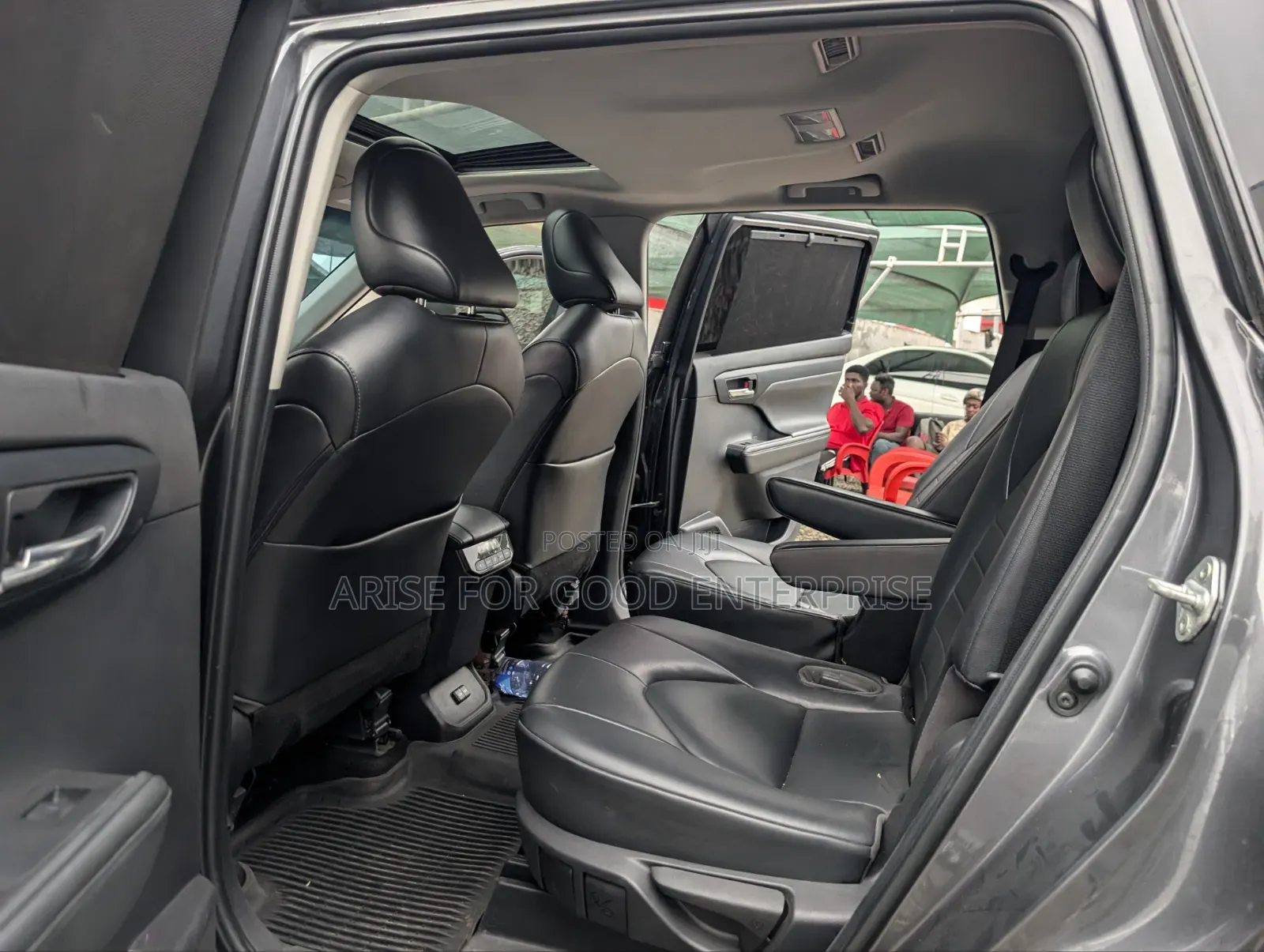 Toyota Highlander XLE 2022 Gray