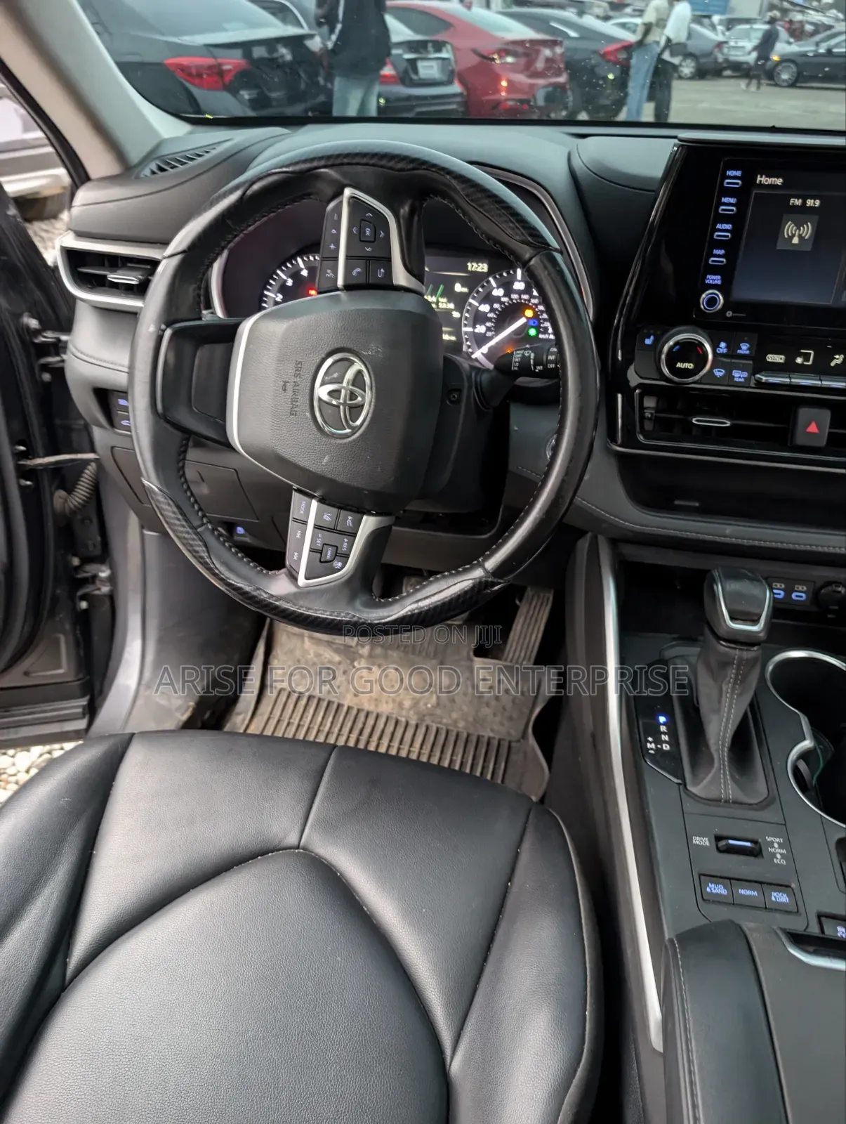 Toyota Highlander XLE 2022 Gray